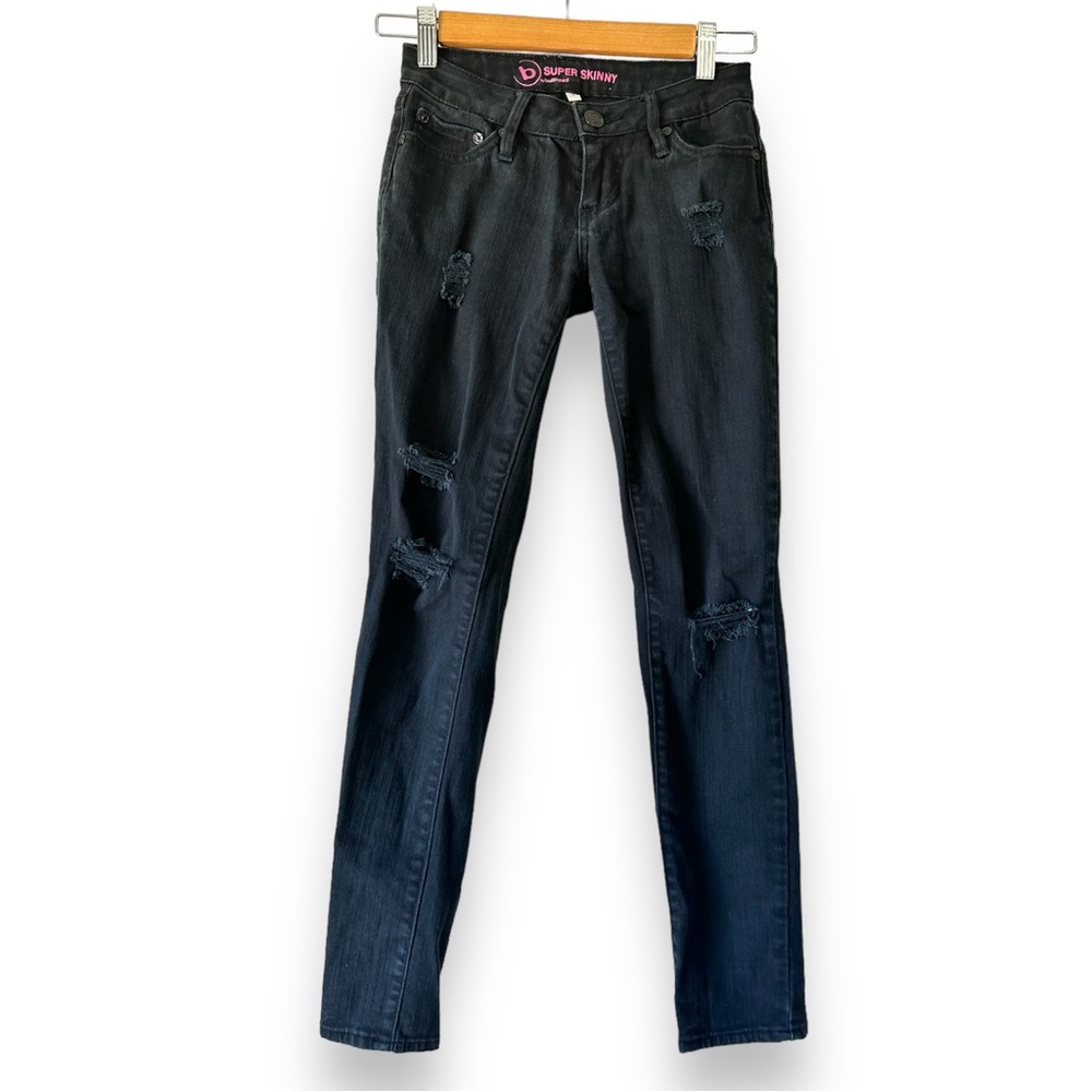 Bullhead Destroyed Skinny Jeans EUC Juniors Teen
